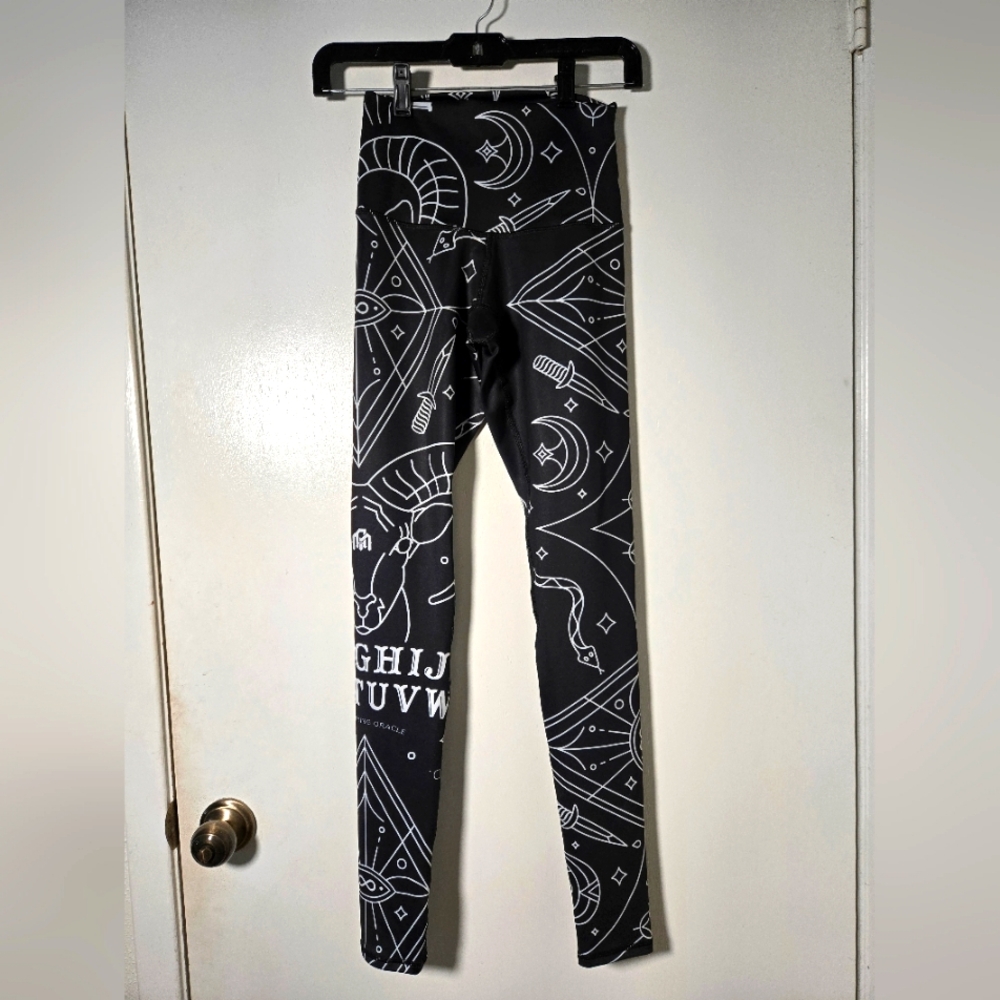 Small Womens Black Graphic Leggings